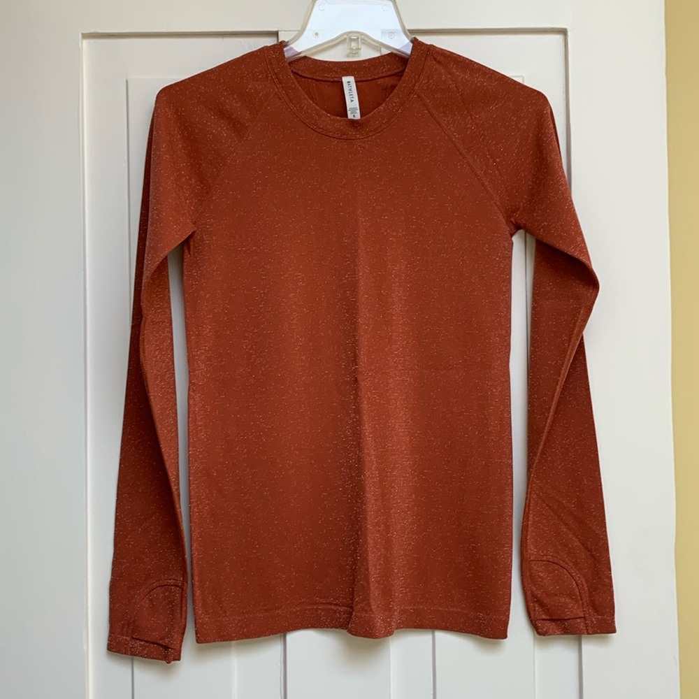 Athleta long sleeve top
